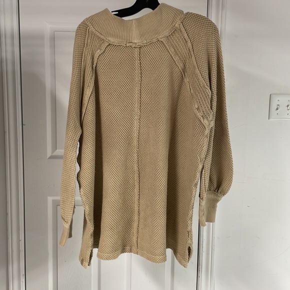 Free People She’s A Keeper Top - Picture 3 of 4